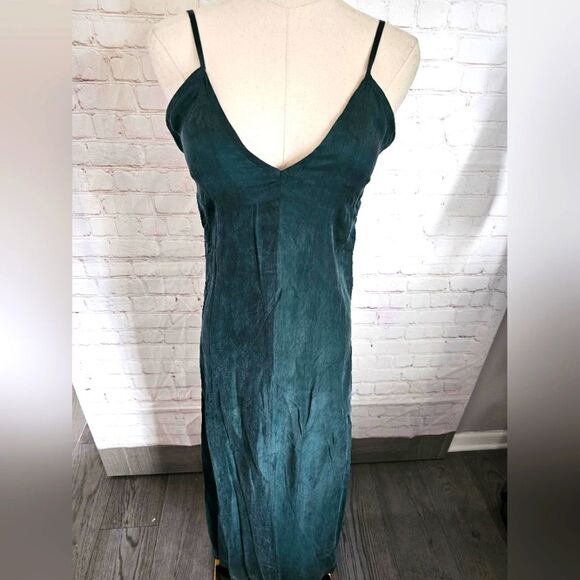 Flynn Skye Dresses & Skirts - Flynn Skye Matte Silk Maxi Dress | Hunter Green | Size 1 | NWOT